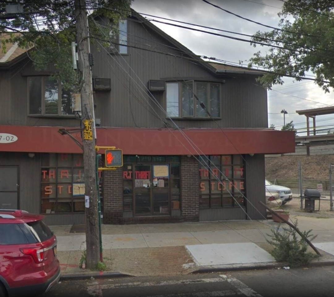Property Showcase - 187 02 linden blvd street